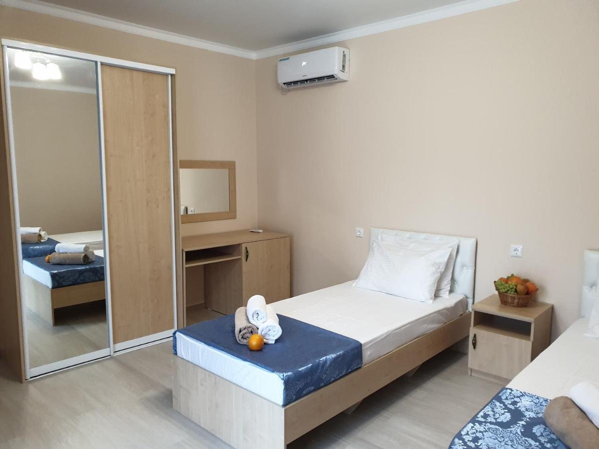 Arda Hotel Гагра Екстериор снимка