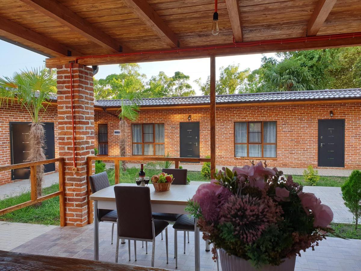 Arda Hotel Гагра Екстериор снимка