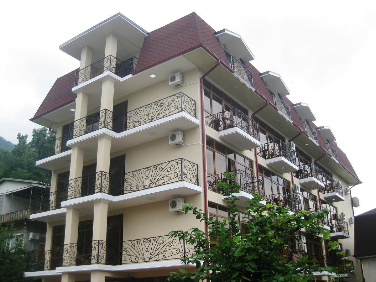 Arda Hotel Гагра Екстериор снимка