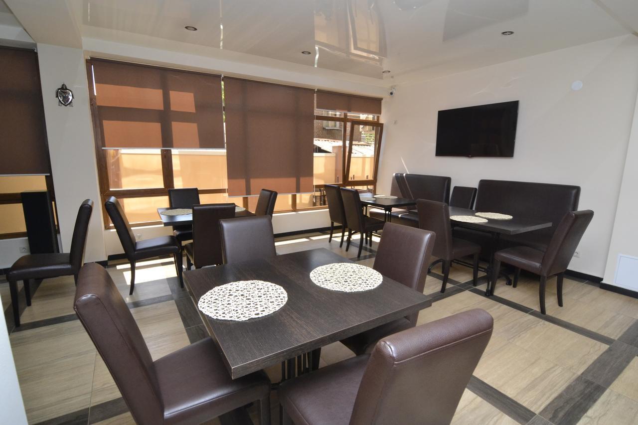 Arda Hotel Гагра Екстериор снимка
