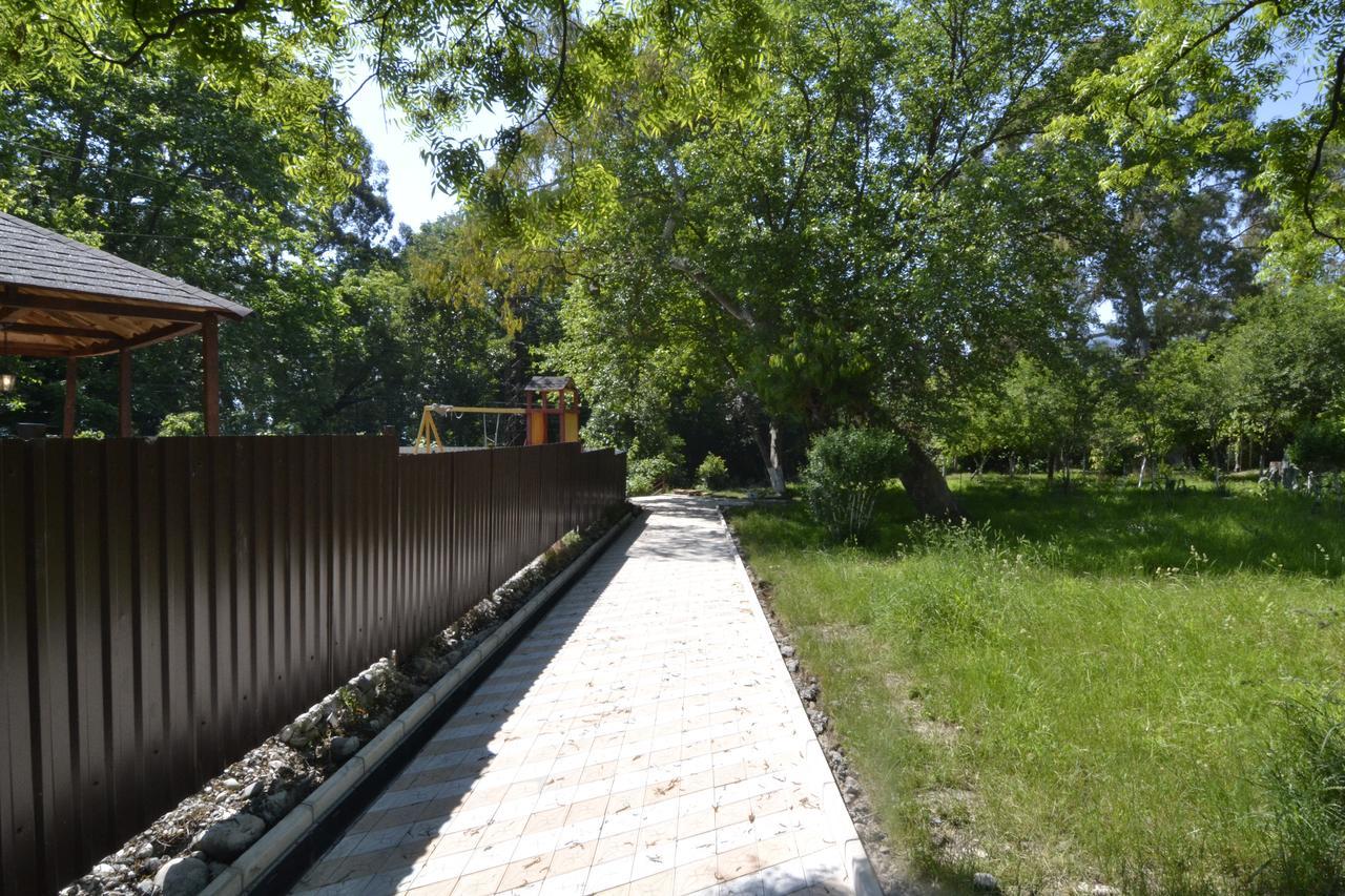 Arda Hotel Гагра Екстериор снимка