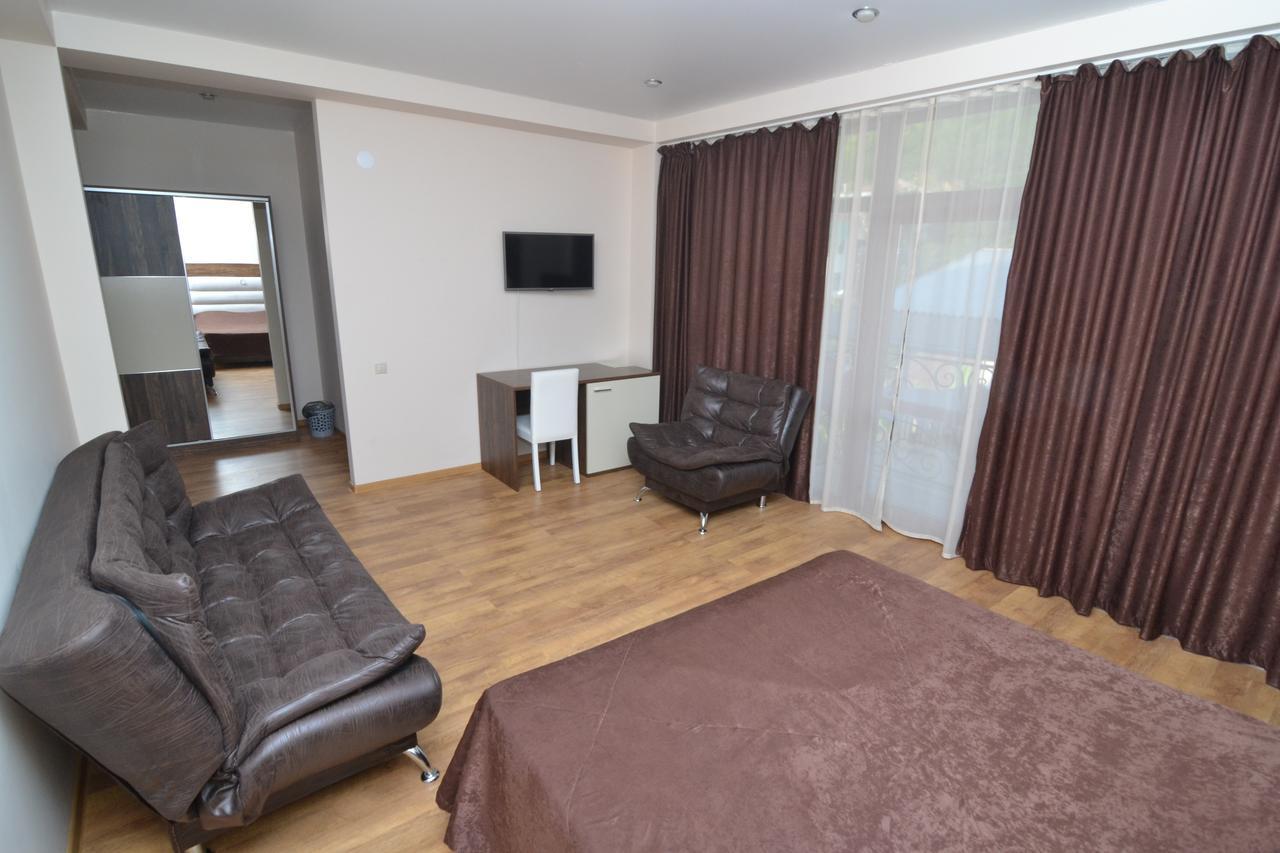 Arda Hotel Гагра Екстериор снимка