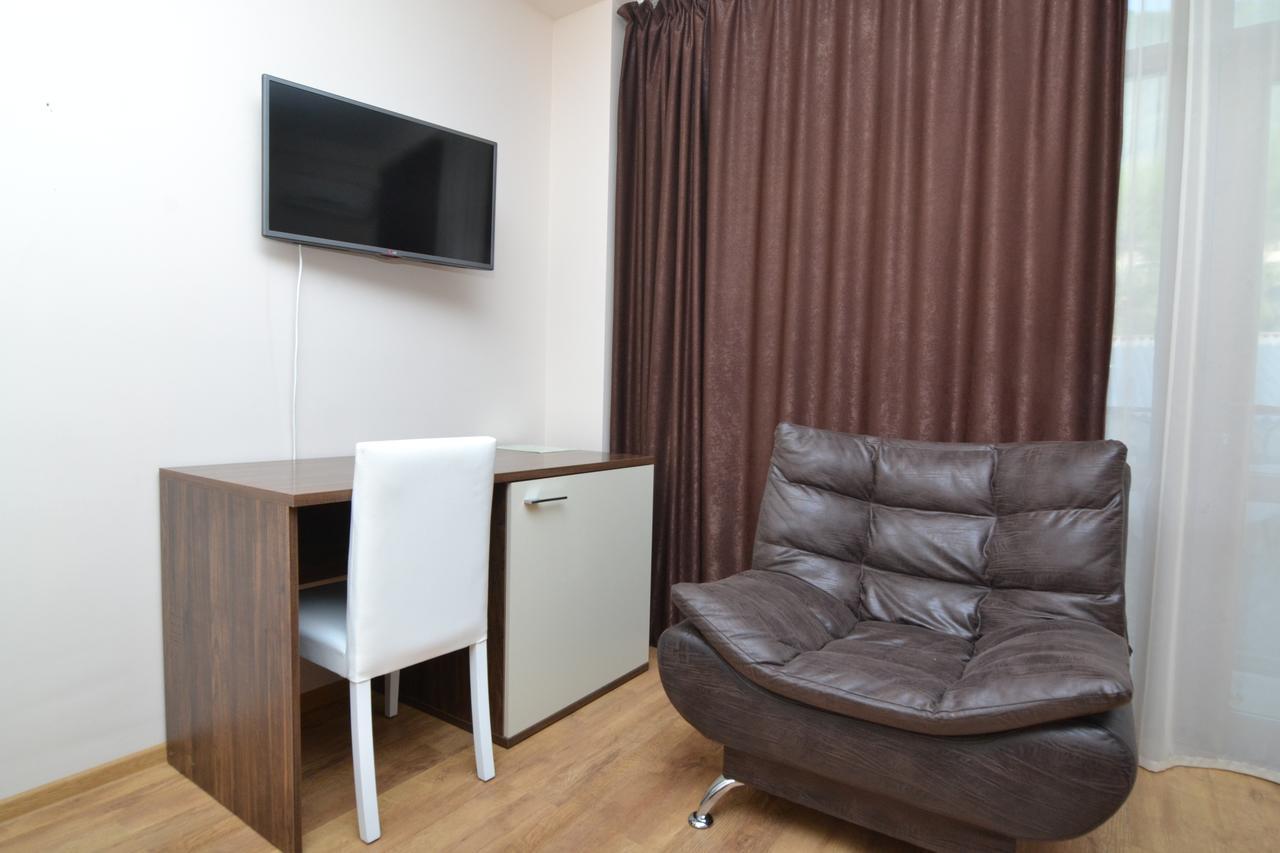 Arda Hotel Гагра Екстериор снимка