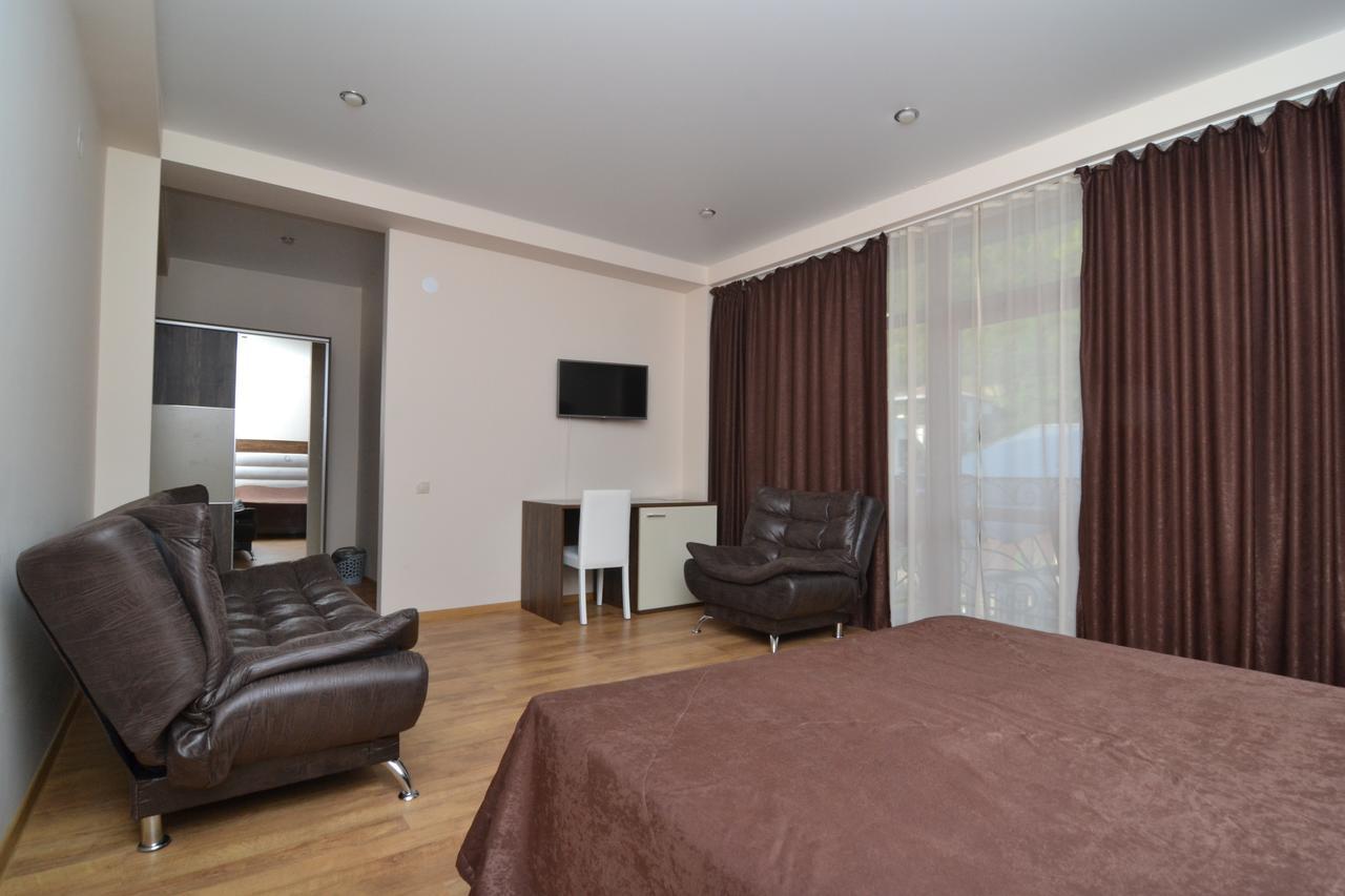 Arda Hotel Гагра Екстериор снимка