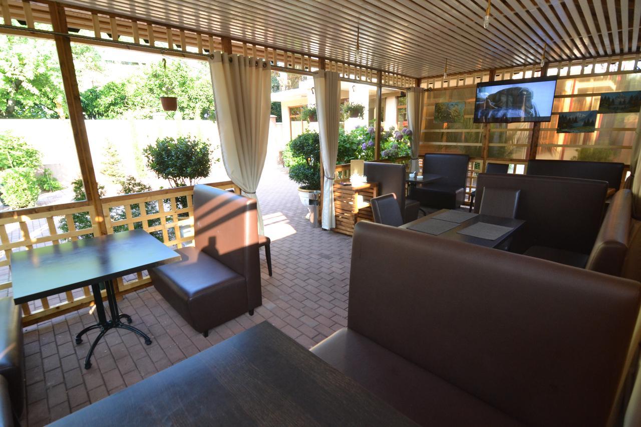 Arda Hotel Гагра Екстериор снимка
