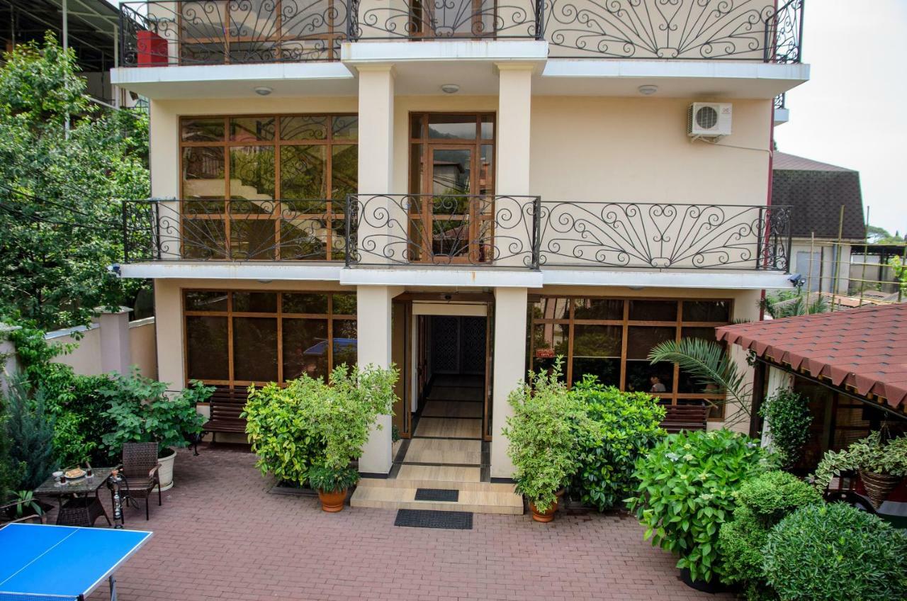 Arda Hotel Гагра Екстериор снимка