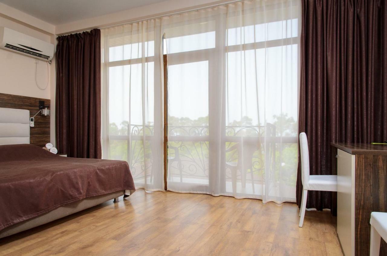 Arda Hotel Гагра Екстериор снимка