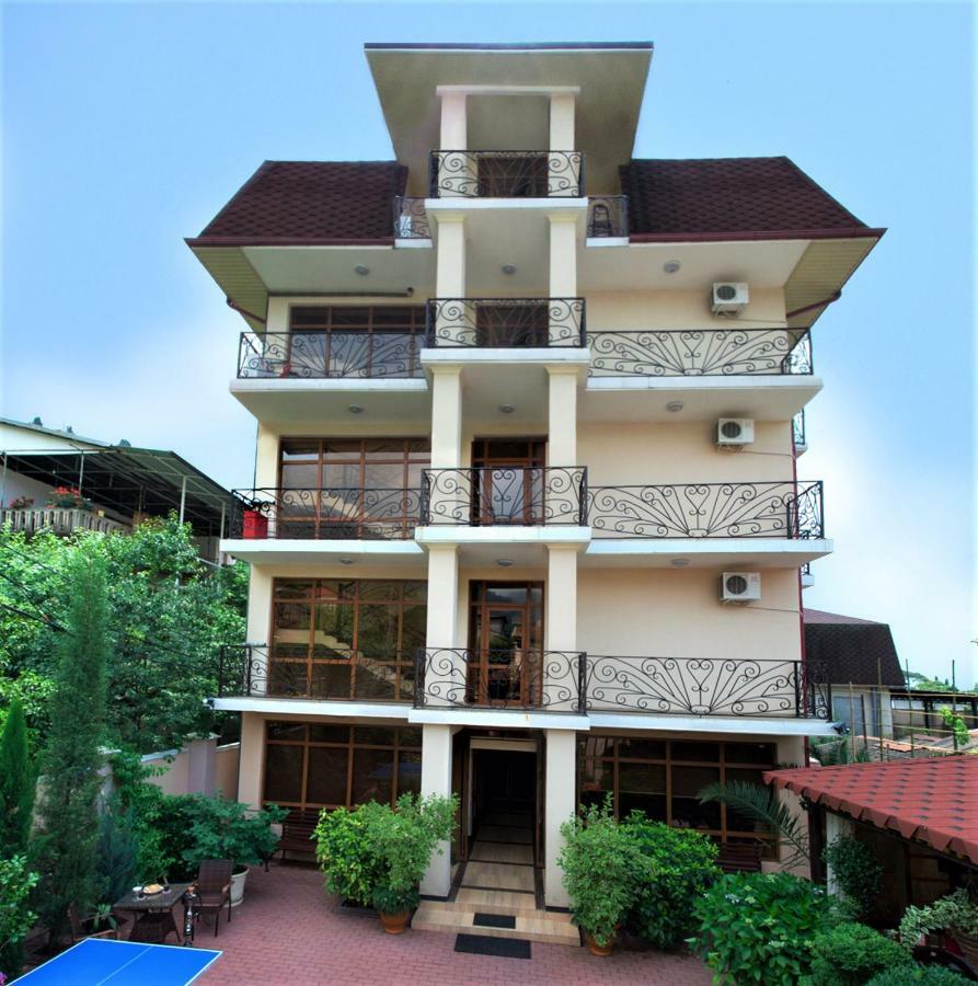 Arda Hotel Гагра Екстериор снимка